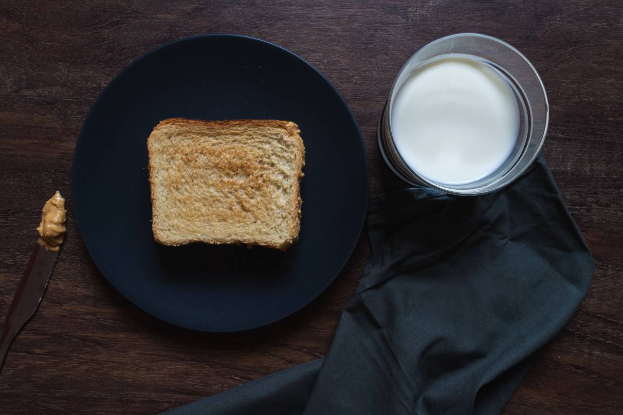 breakfast, bread, food, toast, meal, snack, delicious, lunch, background, healthy, morning, fresh, tasty, ingredient, toasted, dish, traditional, diet, slice, nobody, bakery, lifestyle, milk, 