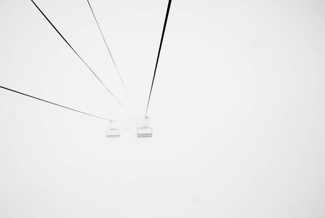 Telesilla, esquí, esquí, invierno, nieve, niebla, niebla, ventisca, frío, gris, cables,