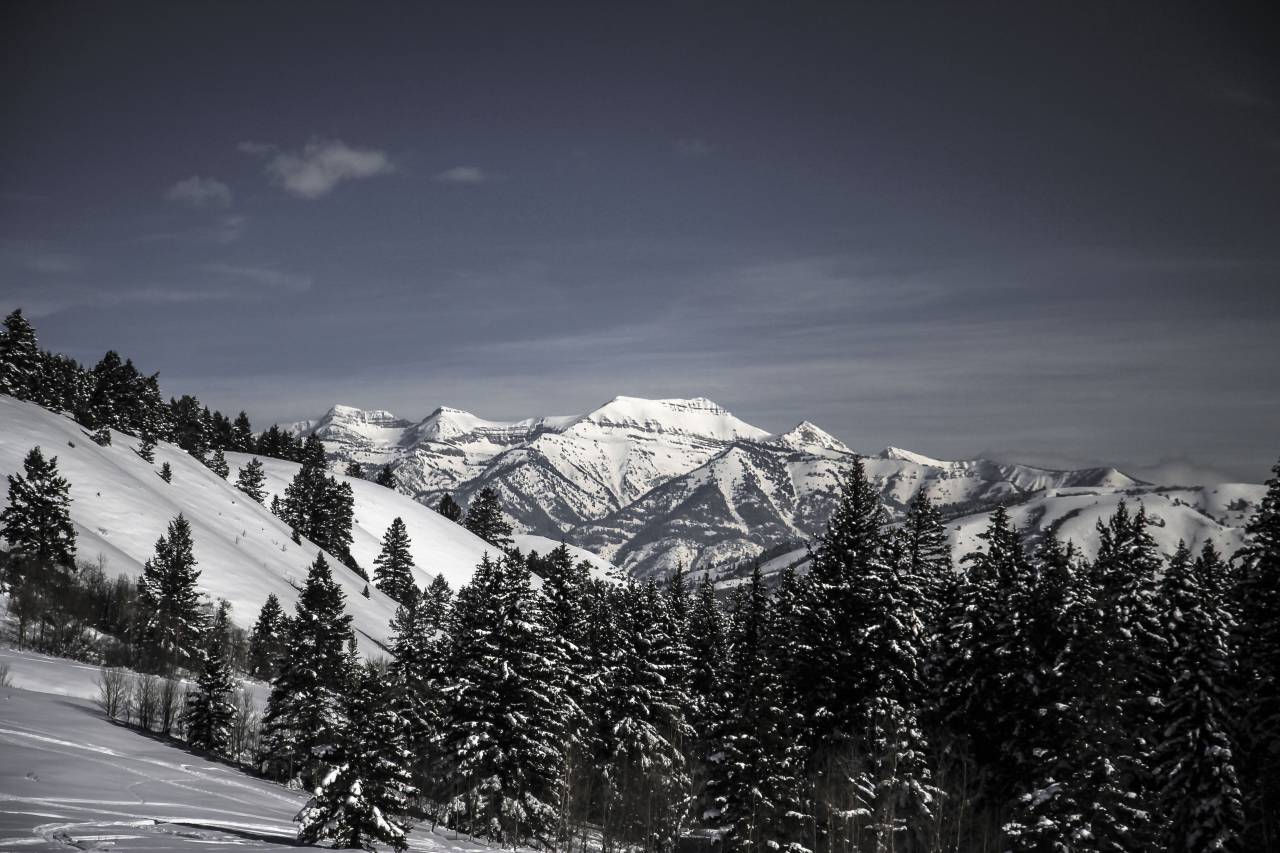 Montaña, Highland, nube, cielo, cumbre, Ridge, paisaje, naturaleza, Valle, colina, nieve, invierno, ver, viajar, árboles,