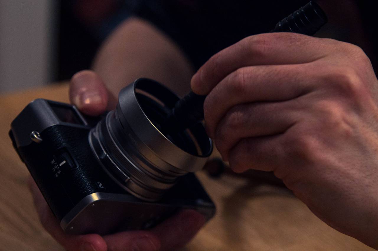 photographer, cleaning, camera, photo, photograpy, dslr, analog, black
, 
