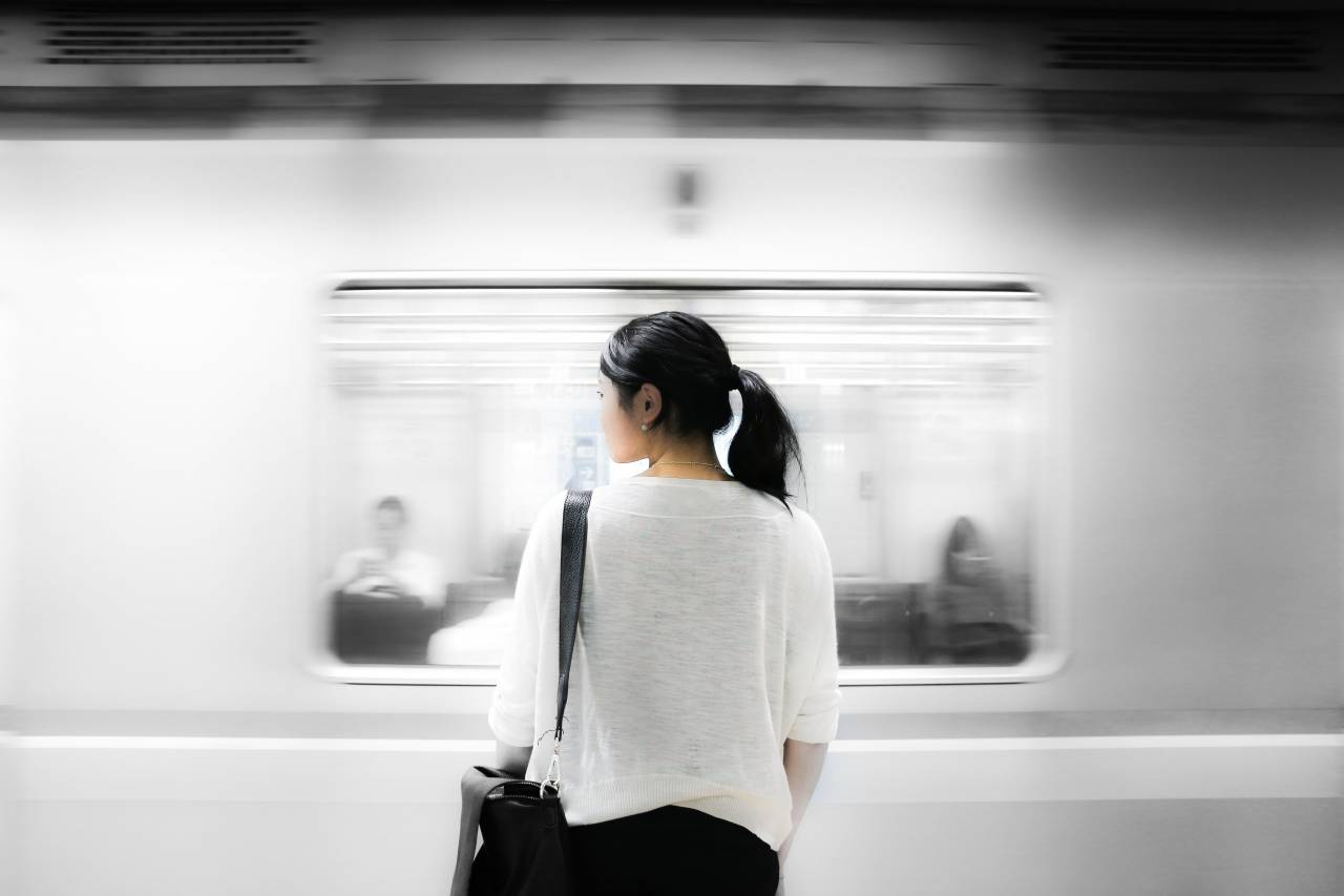 🥇 Image of subway metro station transportation girl woman people ...