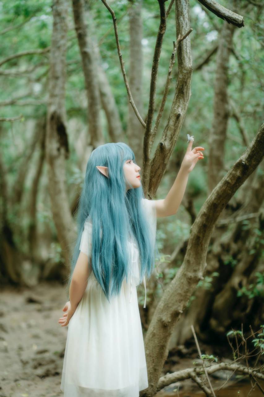 Elfo, Mujer, Fantasía, Mítico, Encantador, Élfico, Mágico, Etéreo, Bosque, Hada, De otro mundo, Agraciado, Orejas puntiagudas, Belleza élfica, Mitología, Místico, criatura, Cuento de hadas, Gracia élfica, Personaje de fantasía, Fauna, Reino élfico, Elegante, Herencia élfica, Espíritu de la naturaleza, Mundo de fantasía, Bosque,
