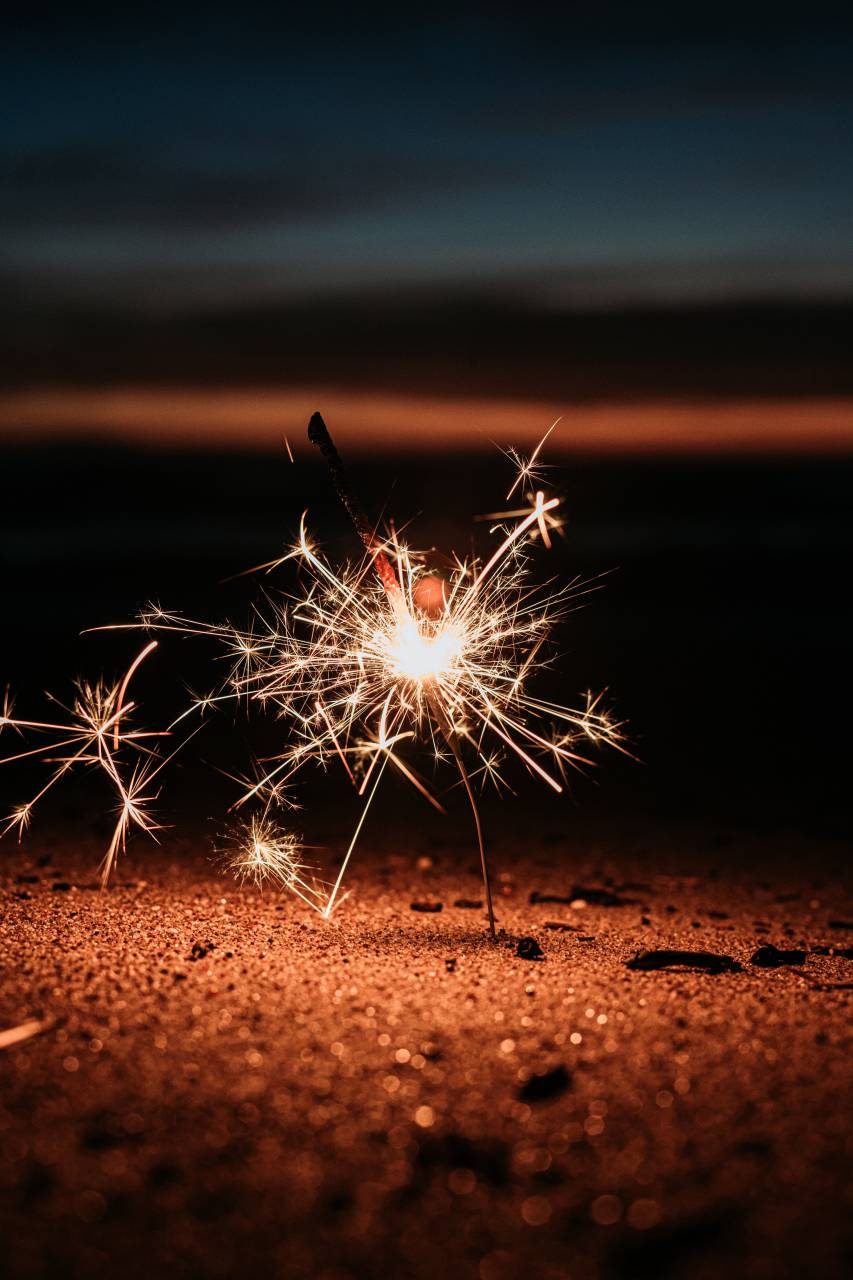decoración, brillante, fondo, brillando, hermosa, iluminación, resplandeciente, bokeh, fondo, año nuevo, navidad, casa, vendimia, brillar, estacional, iluminado, iluminado, espacio de copia, celebración, brillar, reluciente, saludo, celebrar, noche, brillante, vibrante, llamarada, reflejos, diciembre, festivo, playa,