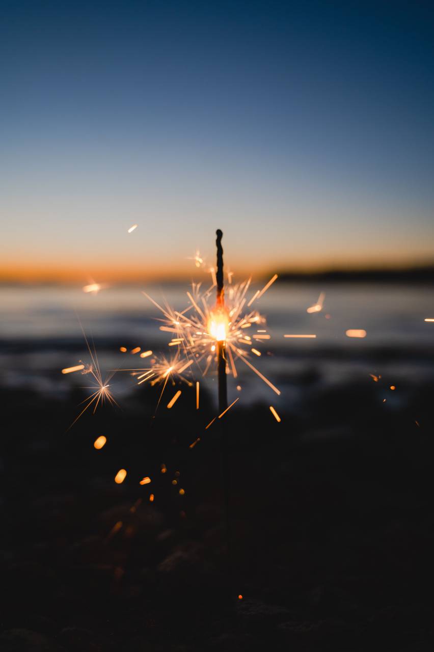 decoración, brillante, fondo, brillando, hermosa, iluminación, resplandeciente, bokeh, fondo, año nuevo, navidad, casa, vendimia, brillar, estacional, iluminado, iluminado, espacio de la copia, celebración, brillar, resplandeciente, saludo, celebrar, noche, brillante, vibrante, llamarada, reflejos, diciembre, festivo,