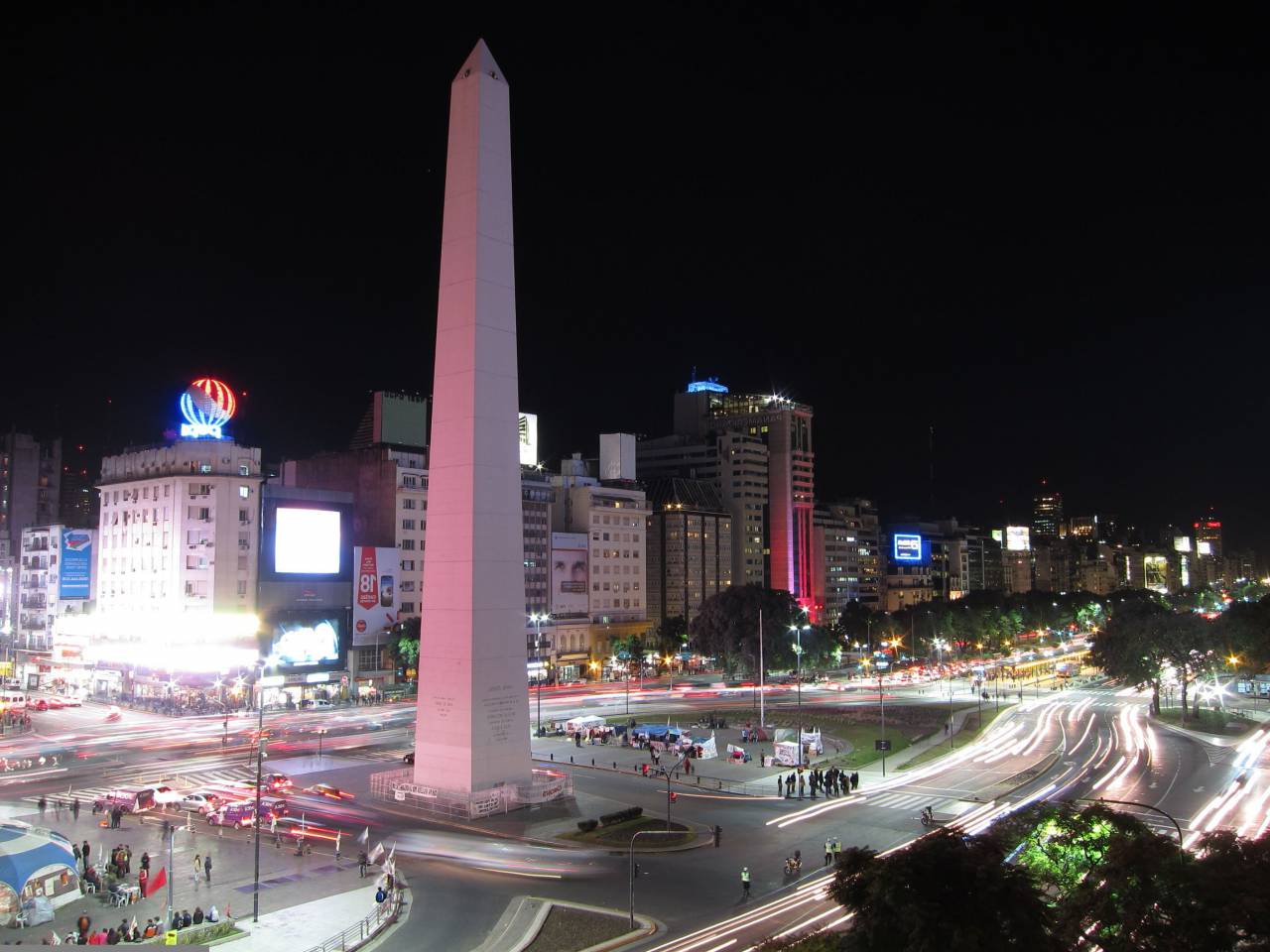 América, Argentina, América del Sur, arquitectura, turismo, ciudad, urbano, capital, Landmark, destino, monumento, Buenos Aires, el obelisco, la Avenida 9 de Julio, la noche,