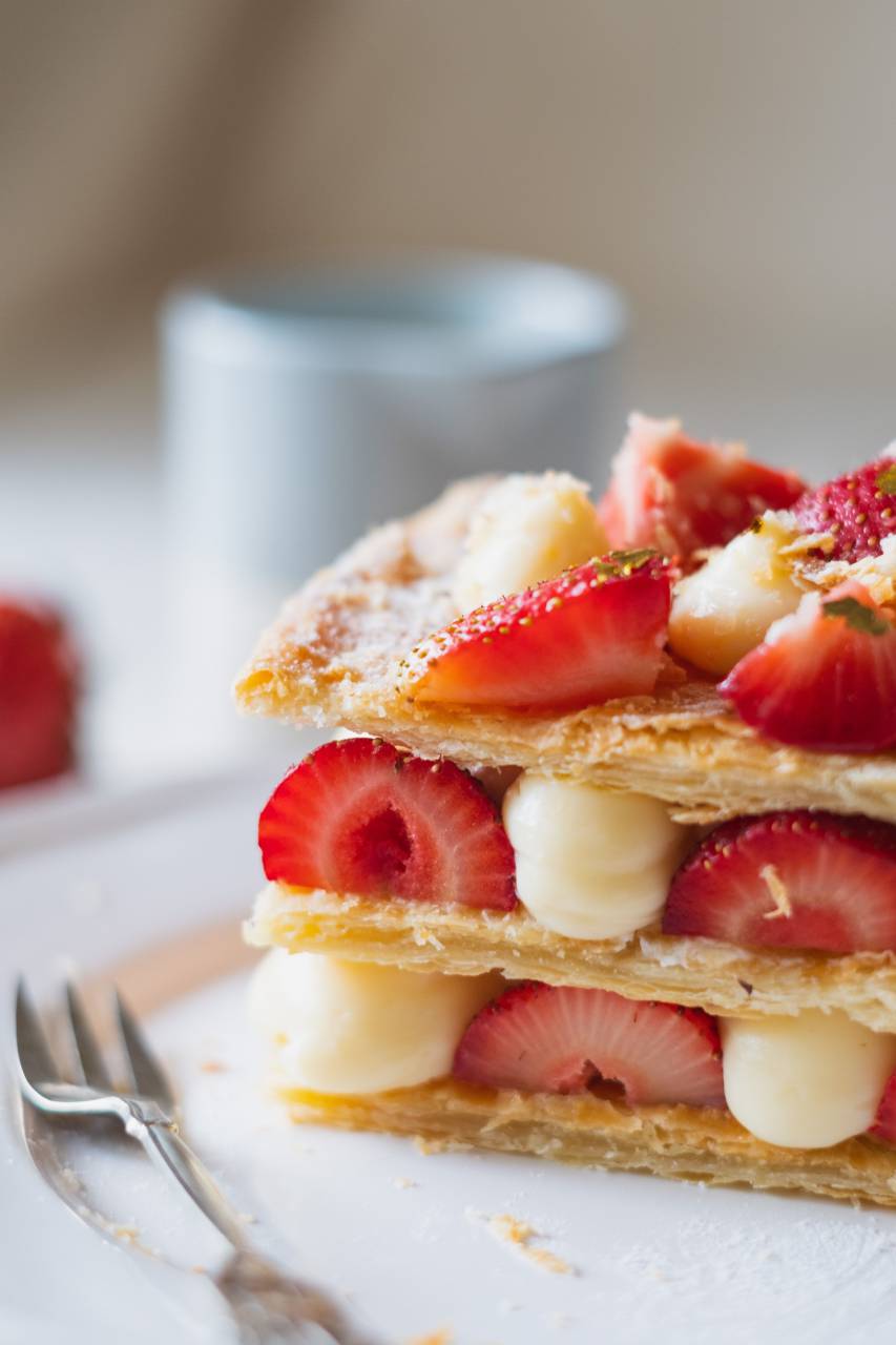 pie,food,dessert,close-up,gourmet,sweet food,freshness,strawberry,fruit,refreshment,berry fruit,plate,slice,cream,meal,healthy eating,snack,eating,table,baked,homemade,backgrounds, 