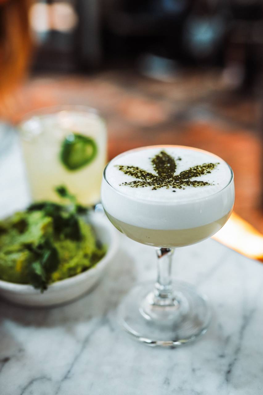 cannabis oil,drink,food,freshness,close-up,table,gourmet,refreshment,drinking glass,cocktail,dessert,coffee,cream,backgrounds,alcohol, 