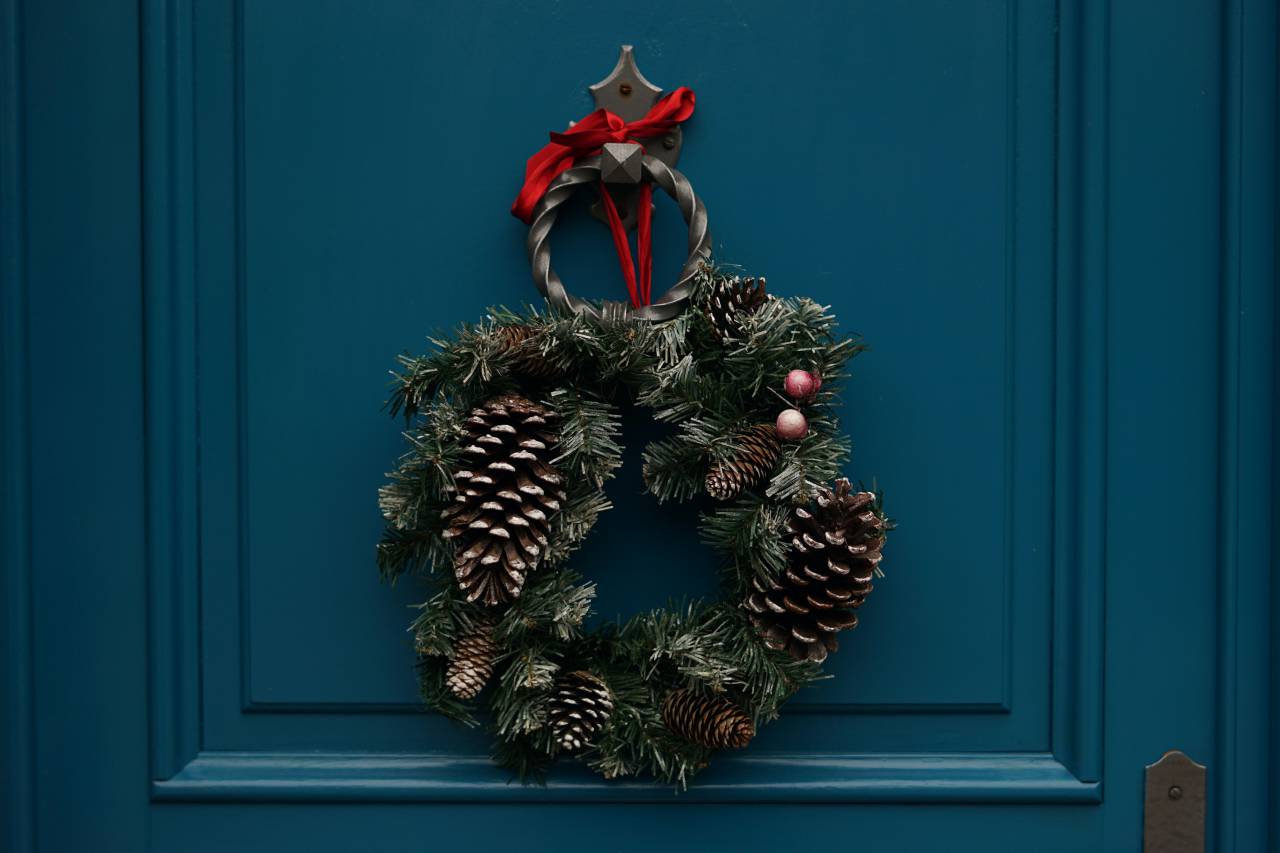 invierno, muérdago, navidad, vacaciones, fondo, tradicional, alegre, temporada, baya, celebración, hoja, decoración, árbol, rama, festivo, verde, vector, aislado, naturaleza, navidad, planta, ornamento, feliz, ilustración, acebo, diseño, blanco, tarjeta, año, rojo, marco, invitación, nuevo, pino, estacional, ramita, símbolo, borde, decoración, decorativo, saludo, diciembre, ilex, abeto, vendimia, bayas, cinta, natural, árbol de hoja perenne, hermoso,