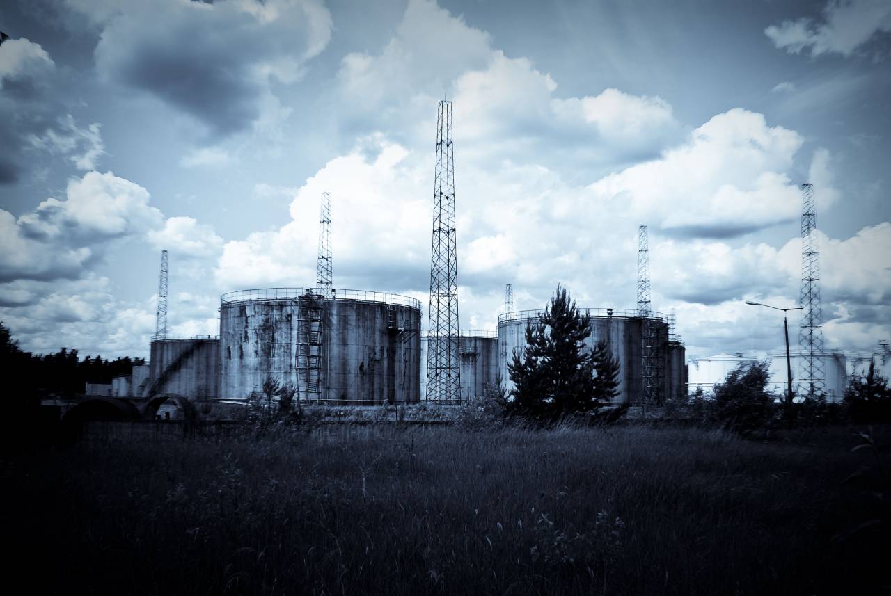 industrial, oil terminal, silos, clouds
, 