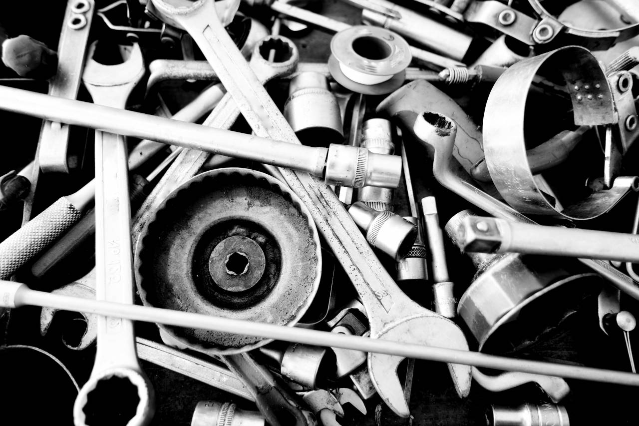 monocromo, herramientas, plata, acero inoxidable, metálico, acero, metal, brillante, llave inglesa, tuercas, pernos, piezas, cog,