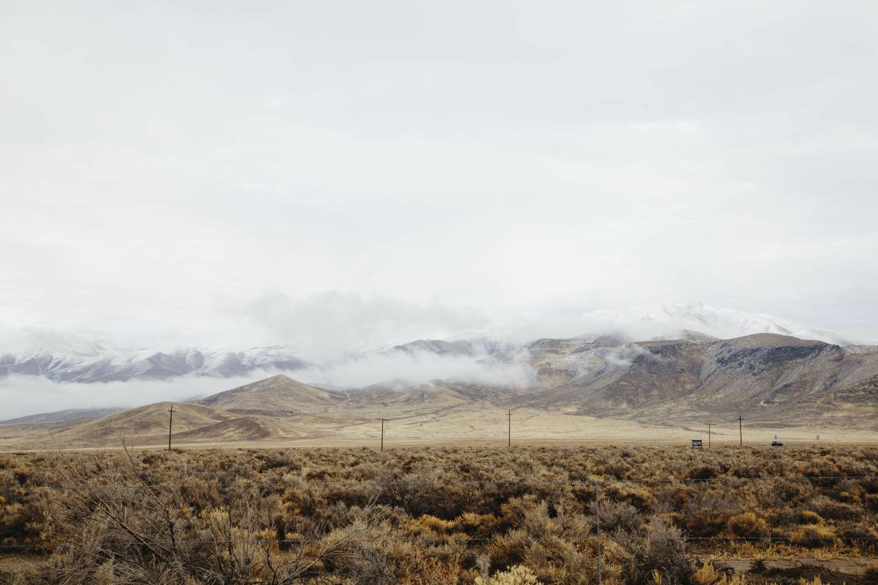 naturaleza, paisaje, montaña, viaje, aventura, verde, campo, césped, árboles, nubes, cielo, niebla, planta, hojas,