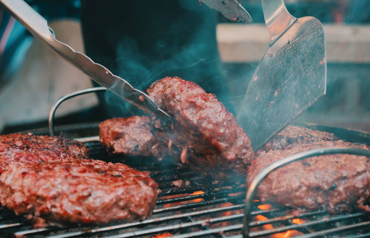 food, meat, grilled, steak, beef, gourmet, barbecue, meal, dinner, grill, delicious, lunch, fillet, background, medallions, roasted, roast, burger, red, closeup, restaurant, tasty, cuisine, dish, eat, cooked, white, sauce, bbq, juicy, fresh, portion, pepper, medallion, hot, pork, isolated, fried, cut, nutrition, cooking, sliced, slice, 