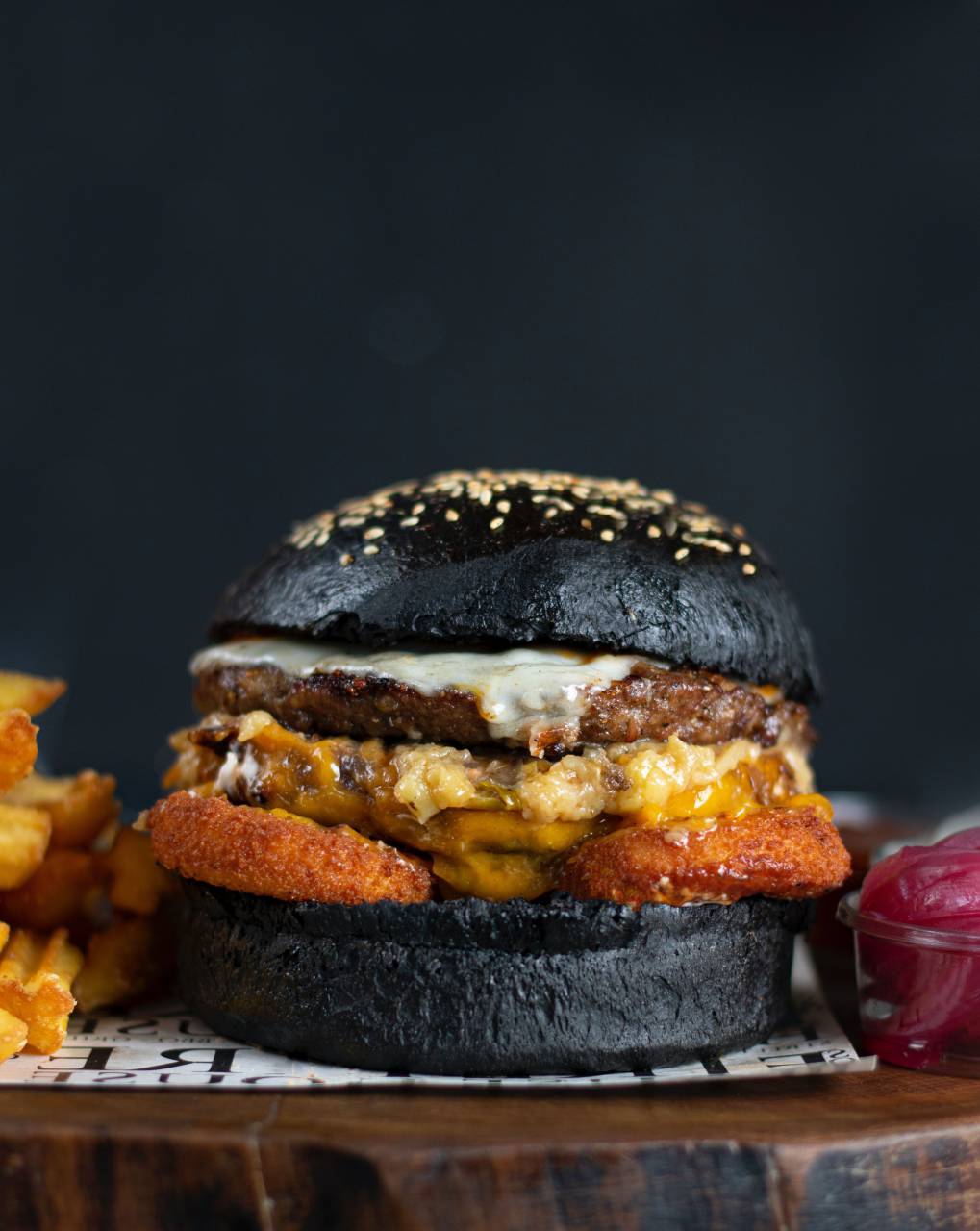 hamburger, bread, burger, meat, black, sandwich, beef, cheese, food, meal, lettuce, fast, snack, bun, tomato, delicious, grilled, sesame, chicken, cheeseburger, fresh, onion, background, lunch, restaurant, salad, unhealthy, classic, gourmet, table, tasty, dinner, sauce, seed, bacon, dark, grill, red, green, board, nutrition, wooden, juicy, menu, ketchup, barbecue, fastfood, vegetable, cooking, 