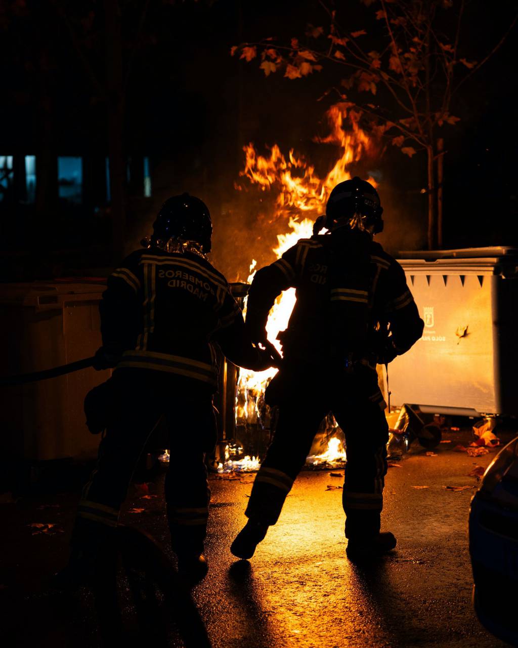 Flame, safety, prevention, suppressant, red, emergency, equipment, hose, nozzle, cylinder, extinguish, firefighting, hazard, security, evacuate, precaution, response, handle, pressure, safety pin, discharge, chemical, control, safety device, alert, precautionary, emergency tool, firefighter, 